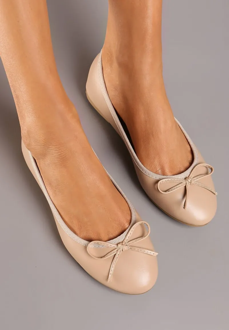 Beżowe Casualowe Balerinki na Płaskiej Podeszwie Wykończone Kokardką Rivashani