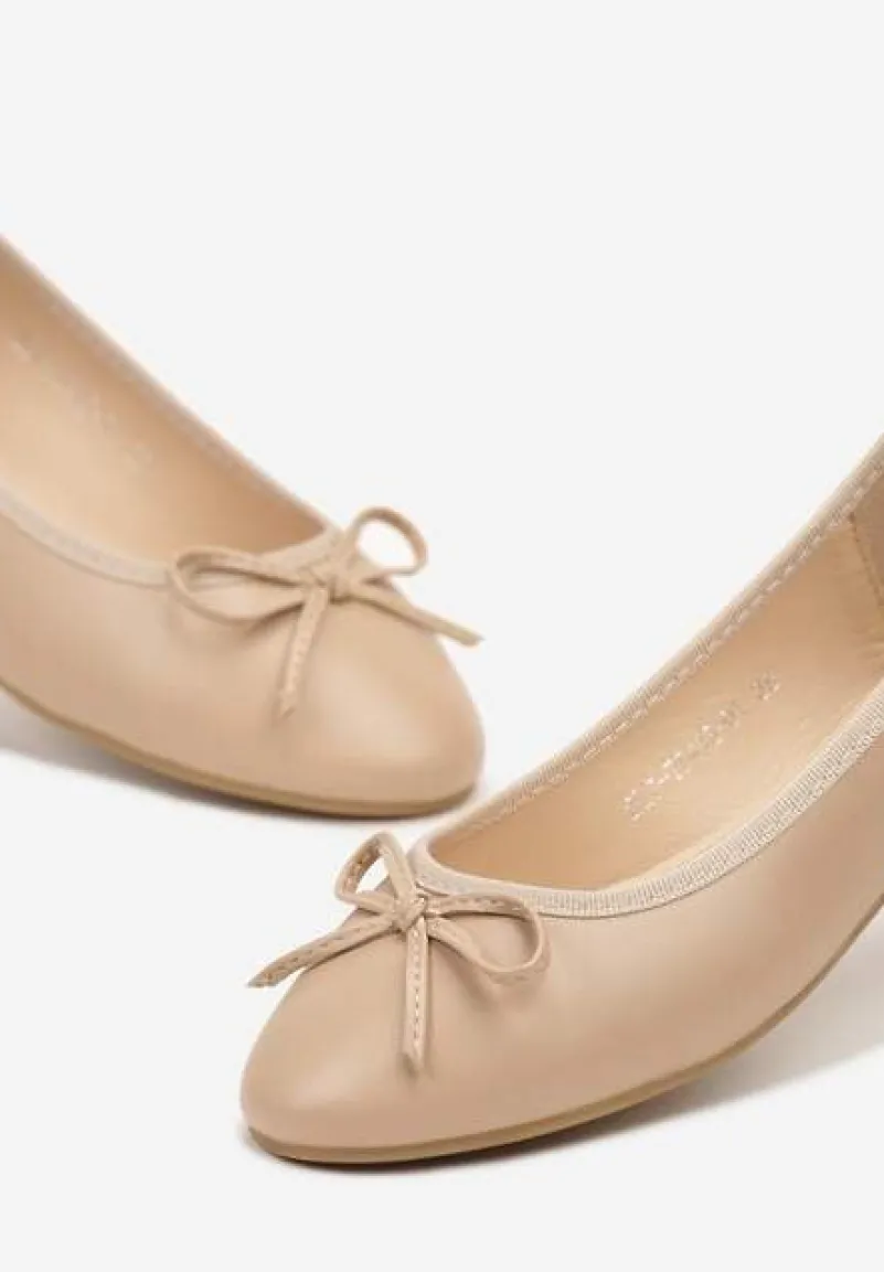 Beżowe Casualowe Balerinki na Płaskiej Podeszwie Wykończone Kokardką Rivashani