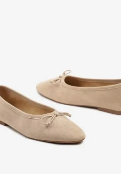 Beżowe Casualowe Balerinki na Płaskiej Podeszwie Ozdobione Kokardą Ozadia