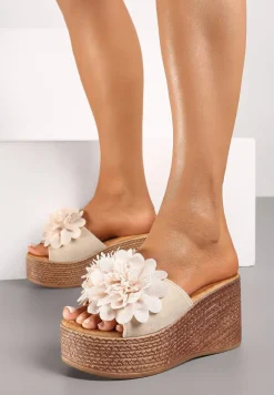 Beżowe Casualowe Klapki na Koturnie Nestamara