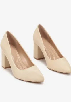 Beżowe Czółenka Aegastis