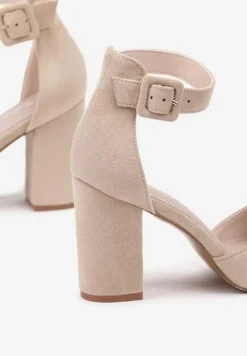 Beżowe Czółenka na Obcasie Typu Słupek ze Skórzaną Wkładką i Paseczkiem Wokół Kostki Belandria