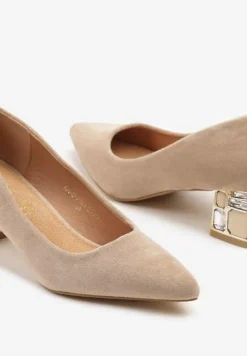 Beżowe Czółenka Vices na Obcasie z Metalicznym Aplikacjami z Wkładką ze Skóry Akappia