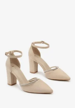 Beżowe Czółenka ze Sprzączką wokół Kostki na Słupku z Ekozamszu Nelirase