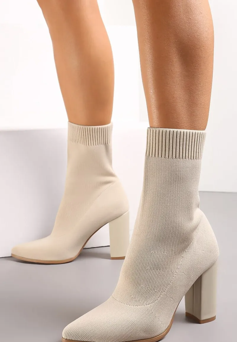 Beżowe Dopasowane Botki na Słupku ze Skarpetkową Cholewką Elarana