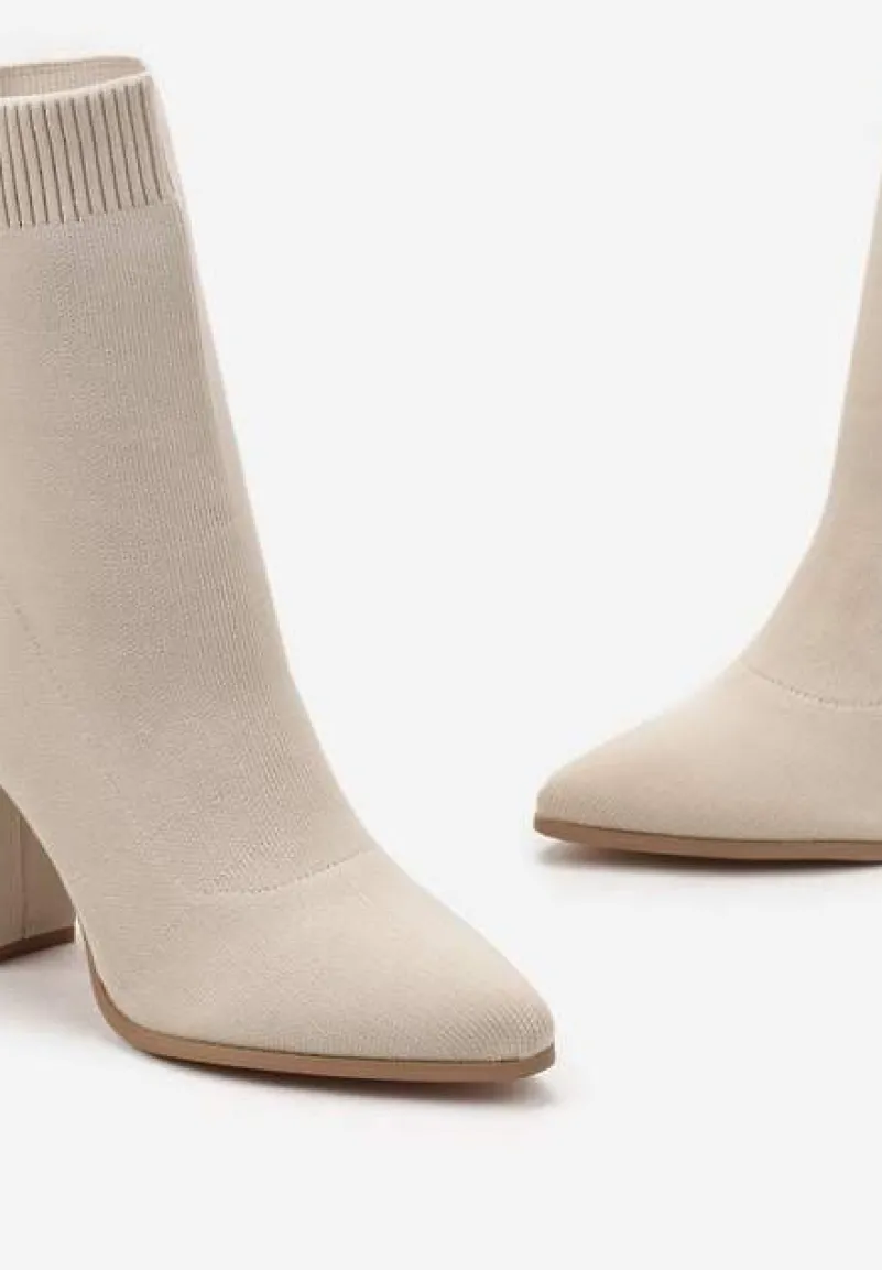 Beżowe Dopasowane Botki na Słupku ze Skarpetkową Cholewką Elarana