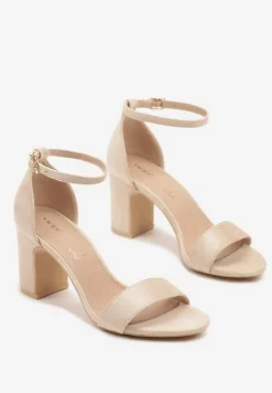 Beżowe Eleganckie Sandały Vices z Ekozamszu na Słupkowym Obcasie Soninda