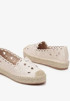 Beżowe Espadryle na Podeszwie z Plecionki Zdobione Ażurowym Wzorem Elnil