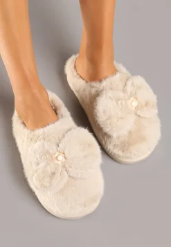 Beżowe Futrzane Kapcie Wsuwane z Grubą Podeszwą i Ozdobną Kokardą Seanessa