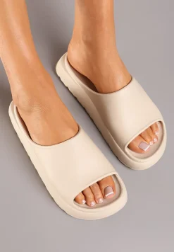 Beżowe Gumowe Klapki na Platformie Moldela