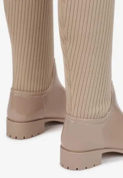 Beżowe Kalosze z Elastyczną Cholewką Nesoreia