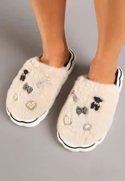 Beżowe Kapcie na Płaskiej Podeszwie z Metalicznymi Ozdobami Emmilaine