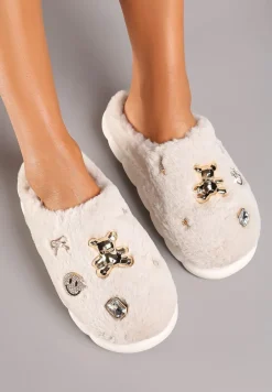 Beżowe Kapcie na Płaskiej Podeszwie z Metalicznymi Aplikacjami i Futerkiem Nirissa