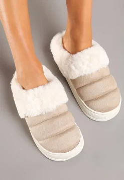 Beżowe Kapcie na Płaskiej Podeszwie z Futerkiem i Pikowaną Cholewką Lilaine