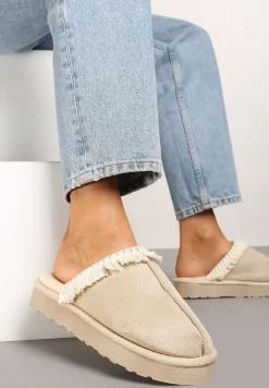 Beżowe Kapcie na Platformie z Haftowaną Cholewką Vertiala