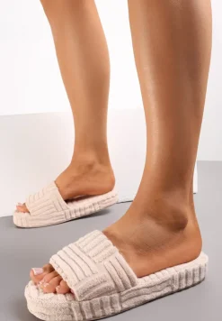 Beżowe Kapcie z Tłoczeniem na Grubej Podeszwie Willatta