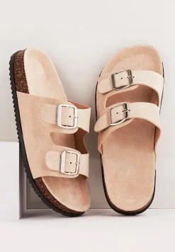 Beżowe Klapki Dorinore