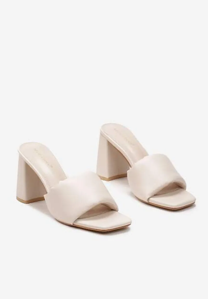 Beżowe Klapki na Geometrycznym Słupku z Szerokim Paskiem Willara