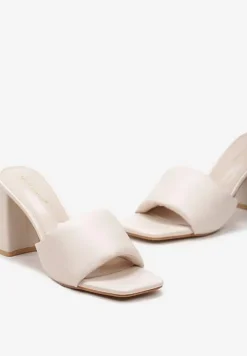 Beżowe Klapki na Geometrycznym Słupku z Szerokim Paskiem Willara