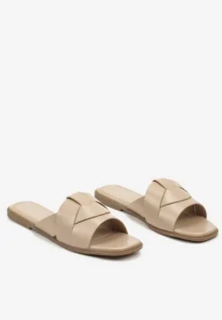 Beżowe Klapki na Płaskiej Podeszwie z Ozdobnymi Paskami i Kwadratowym Noskiem Lunivia