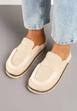 Beżowe Klapki na Platformie Ozdobione Paskiem i Futerkiem w Stylu Baranka Islinna