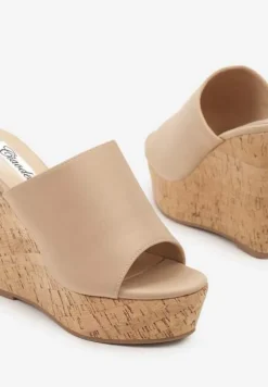 Beżowe Klapki na Platformie i Koturnie Glesana