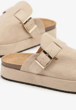 Beżowe Klapki na Platformie Chodaki Ozdobione Klamrą Lilenna