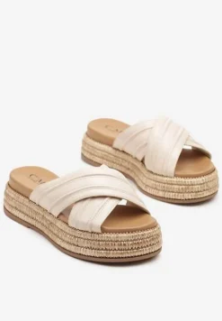 Beżowe Klapki na Platformie w Stylu Boho z Tłoczonymi Paskami Fonariel