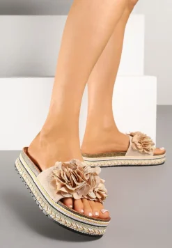 Beżowe Klapki na Platformie z Plecionką i Kwiatową Aplikacją 3D Redurise