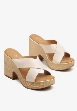 Beżowe Klapki na Słupku i Platformie Ozdobione Plecionką Tallexia