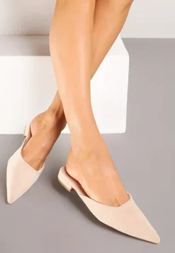 Beżowe Klapki Typu Mule z Noskiem w Szpic Ferraza