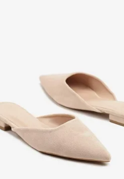 Beżowe Klapki Typu Mule z Noskiem w Szpic Ferraza