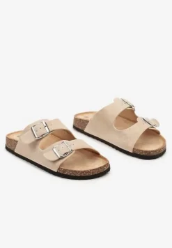 Beżowe Klapki z Paskami z Regulacją i Ozdobną Sprzączką oraz Korkową Podeszwą Ozenia