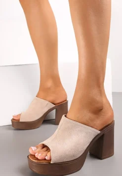 Beżowe Klapki z Szerokim Paskiem na Słupku w Stylu Drewniaków Sabirah