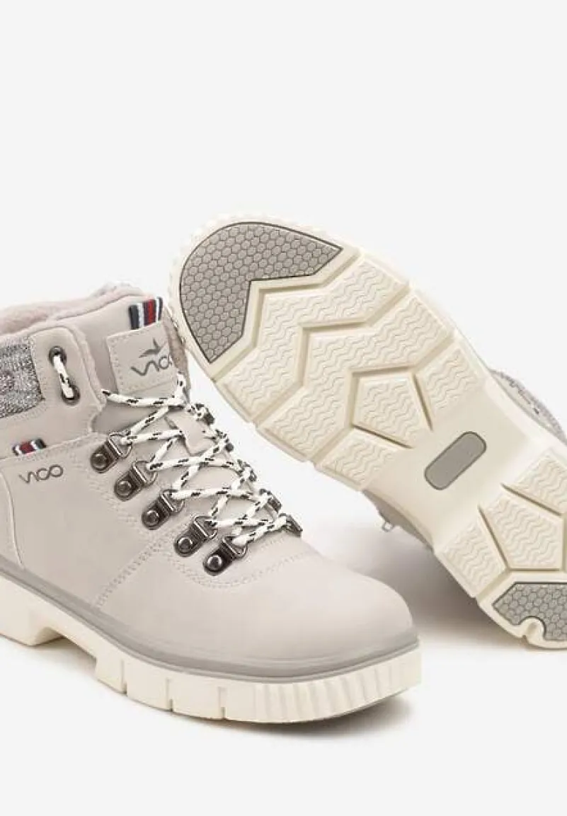 Beżowe Klasyczne Traperki na Płaskiej Podeszwie Zdobione Materiałową Wstawką Oceella