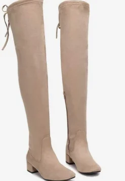 Beżowe Kozaki Genial