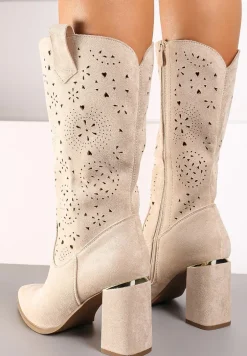 Beżowe Kozaki Kowbojki na Słupku z Ażurowym Zdobieniem Navstha