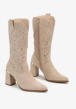 Beżowe Kozaki Kowbojki na Słupku z Ażurowym Zdobieniem Navstha