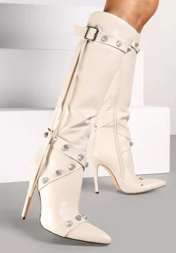 Beżowe Kozaki na Obcasie ze Szpiczastym Noskiem Zdobione Ćwiekami i Paskami przy Cholewce Zinadea