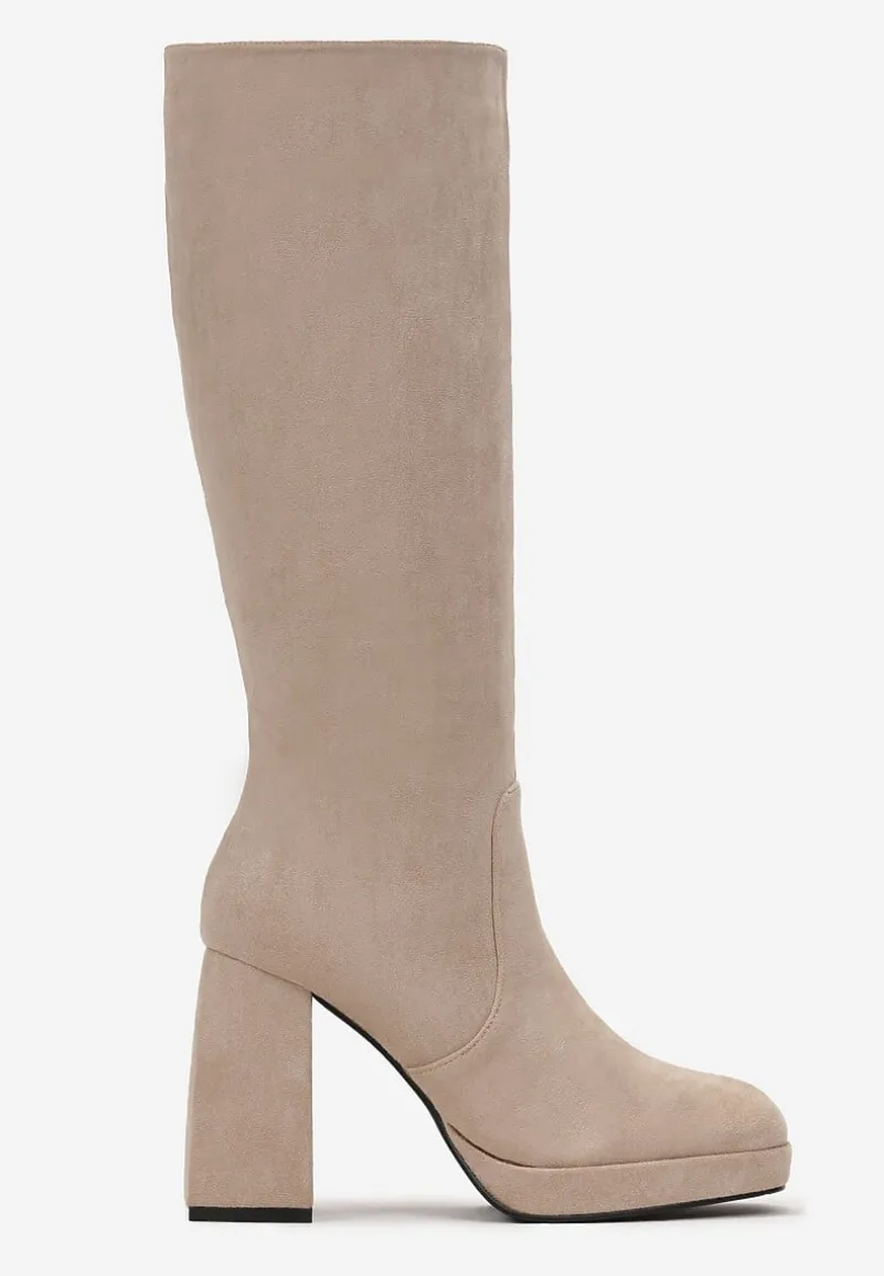 Beżowe Kozaki Przed Kolano na Wysokim Słupku i Platformie z Ekozamszu Geotta