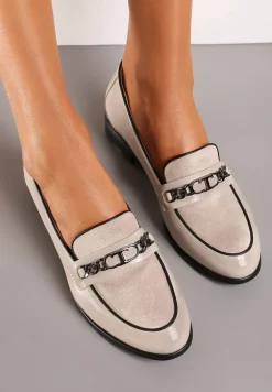Beżowe Lakierowane Mokasyny w Stylu Loafersów z Klamrą i Skórzaną Wkładką Darnifa