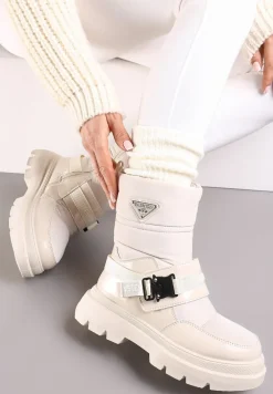 Beżowe Lakierowane Śniegowce za Kostkę z Ozdobną Klamerką Fesiva