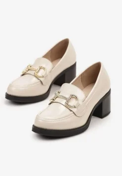Beżowe Lakierowane Półbuty Mokasyny na Słupku Ozdobione Sprzączką Rivanell