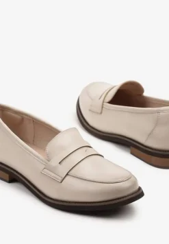 Beżowe Mokasyny Basic z Wkładką ze Skóry Naturalnej Sorlivia