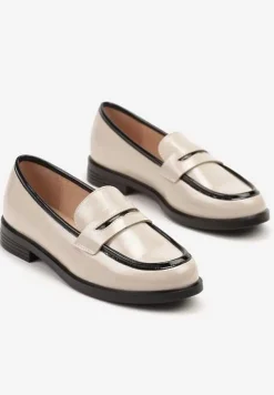 Beżowe Mokasyny Lakierowane ze Skórzaną Wkładką i Kontrastową Lamówką Beldiva