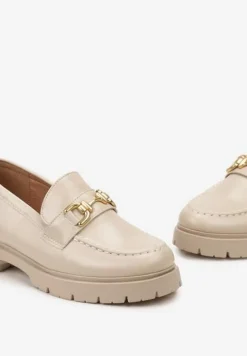 Beżowe Mokasyny na Grubej Podeszwie z Metaliczną Klamrą Faelwena