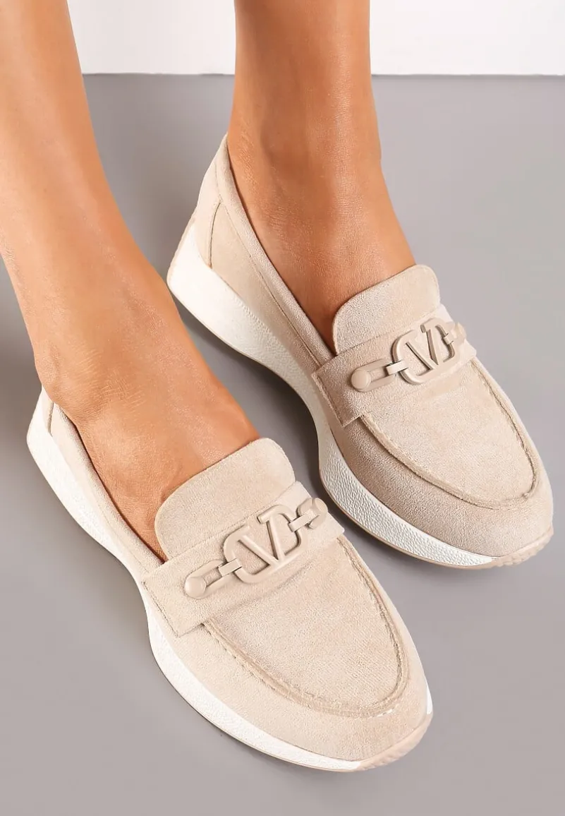 Beżowe Mokasyny na Grubej Podeszwie z Imitacji Zamszu i Klamrą Lorain