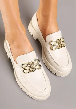 Beżowe Mokasyny na Niskiej Platformie z Metalowym Detalem Ahlerina