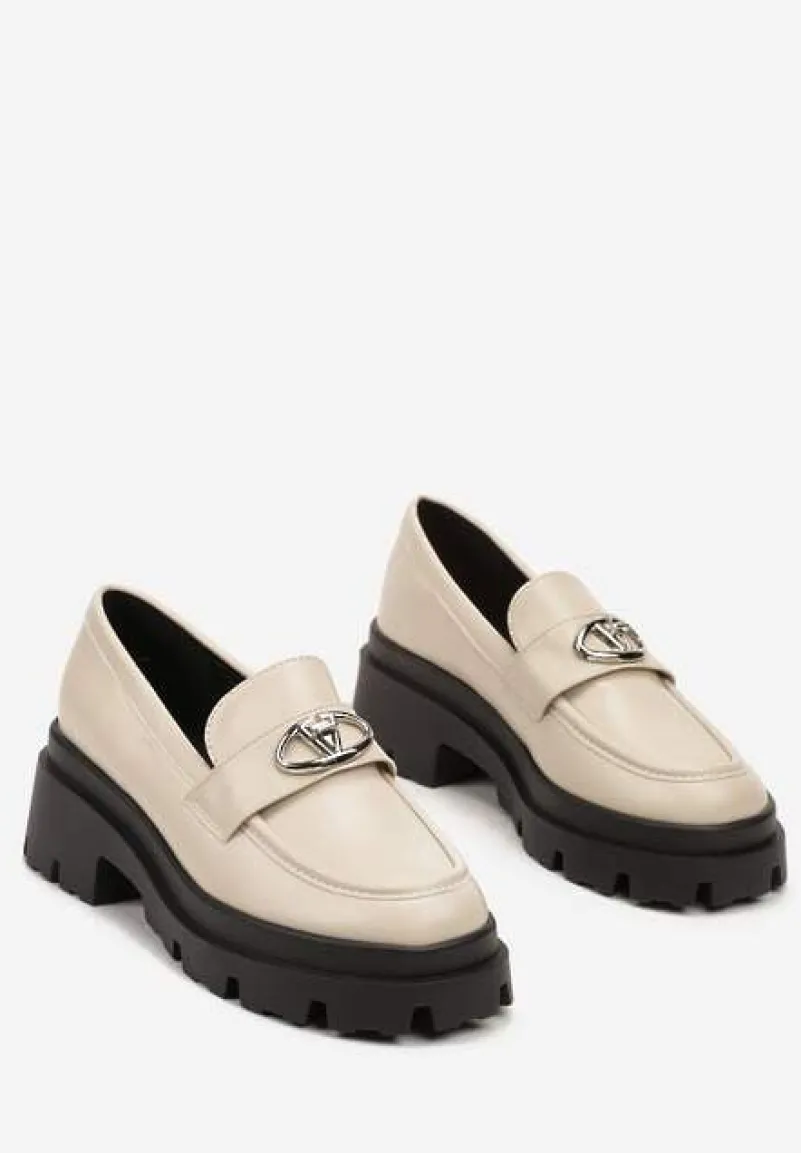Beżowe Mokasyny na Platformie Ozdobione Klamrą Kikilla