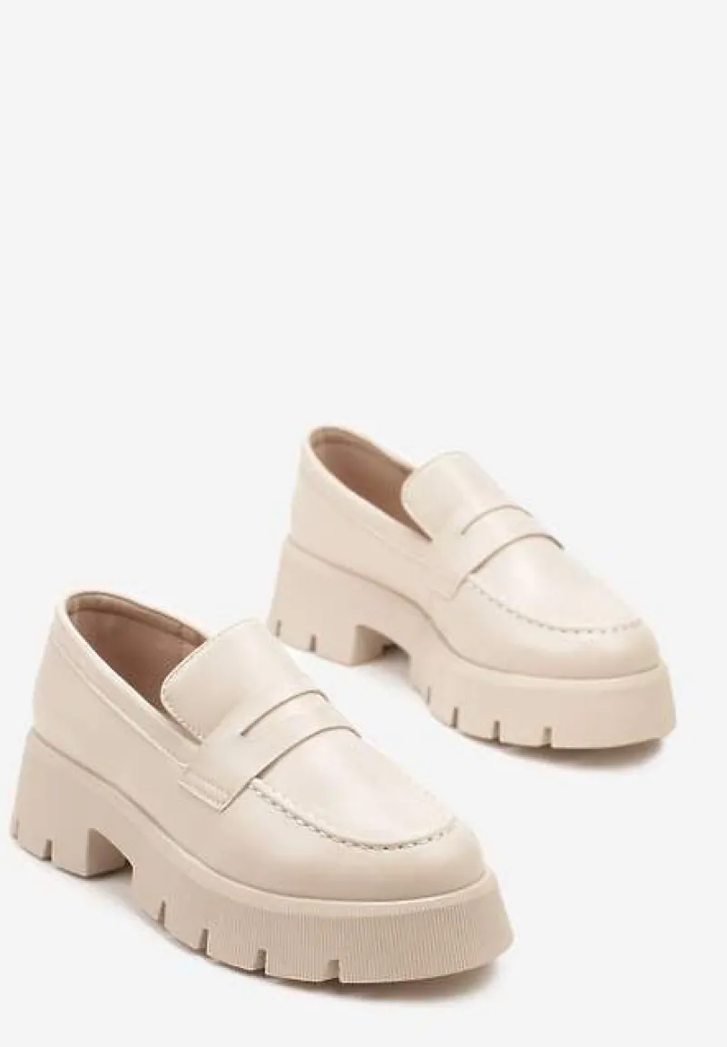 Beżowe Mokasyny na Tłoczonej Platformie Resilira